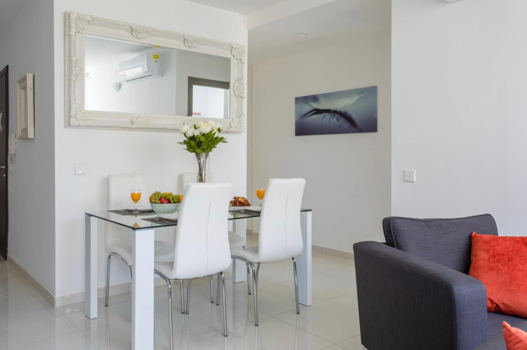 Saint Julian - Lovely Apartment With Terrace - Cityapartmentstay Saint Julian's エクステリア 写真
