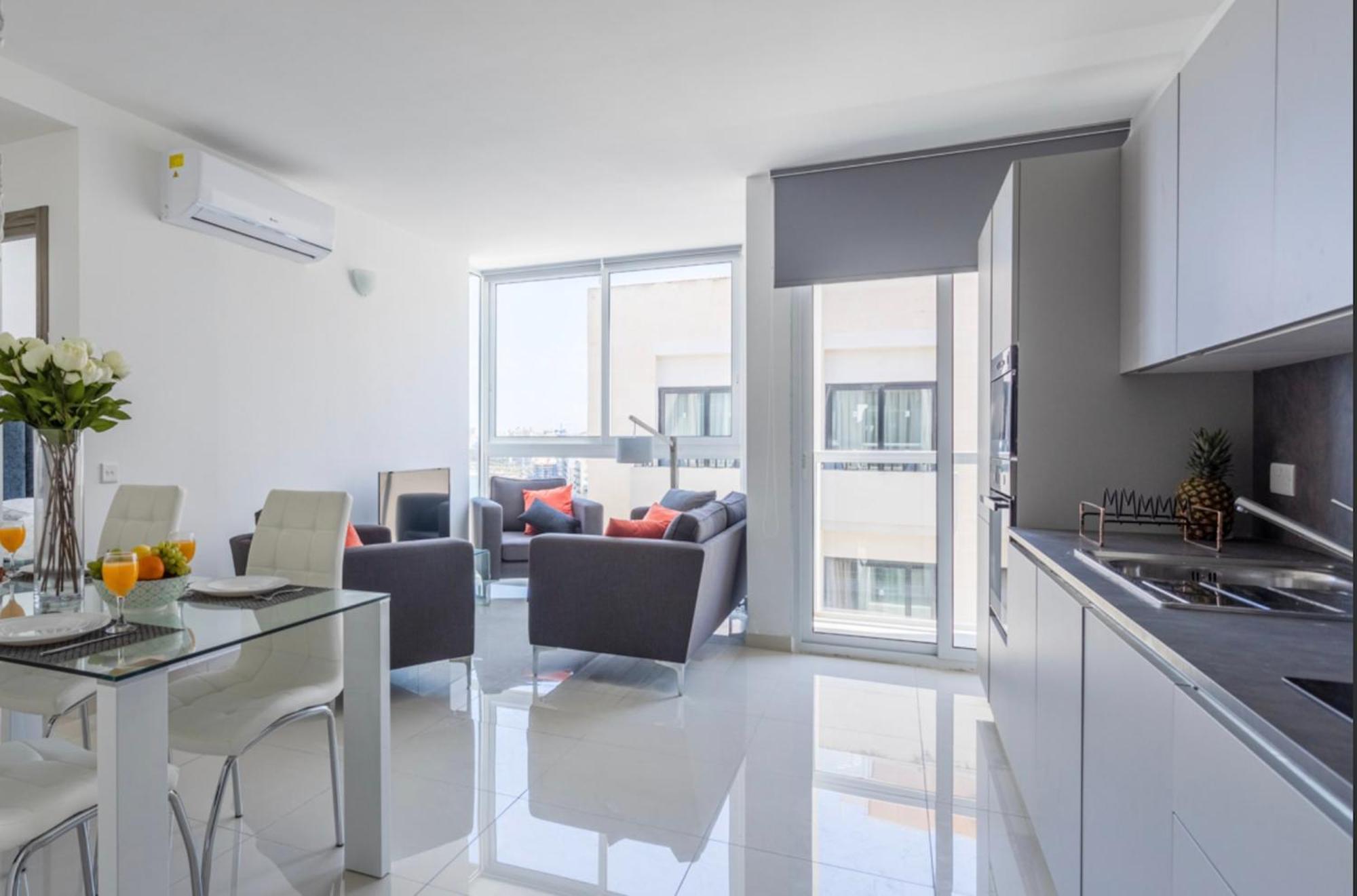 Saint Julian - Lovely Apartment With Terrace - Cityapartmentstay Saint Julian's エクステリア 写真